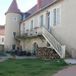 Chateau Besson Bed & Breakfast Desertines (Allier)